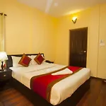 Hotel Aerotech Near Igi Airport